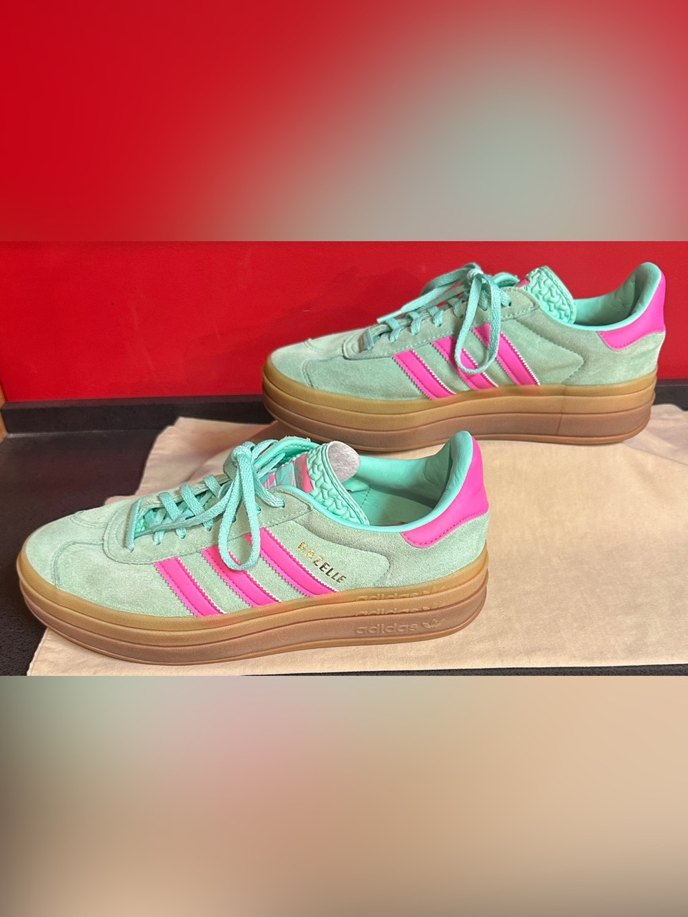 Adidas Gazelle Platform Sneakers Green with Pink Stripes & Accents Women’s Sz 10